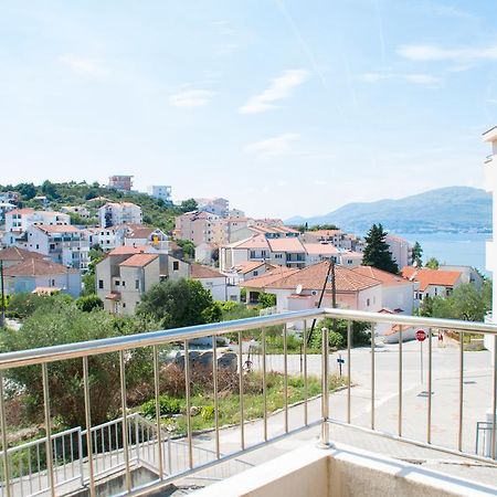 Apartment Horizont Trogir Eksteriør billede