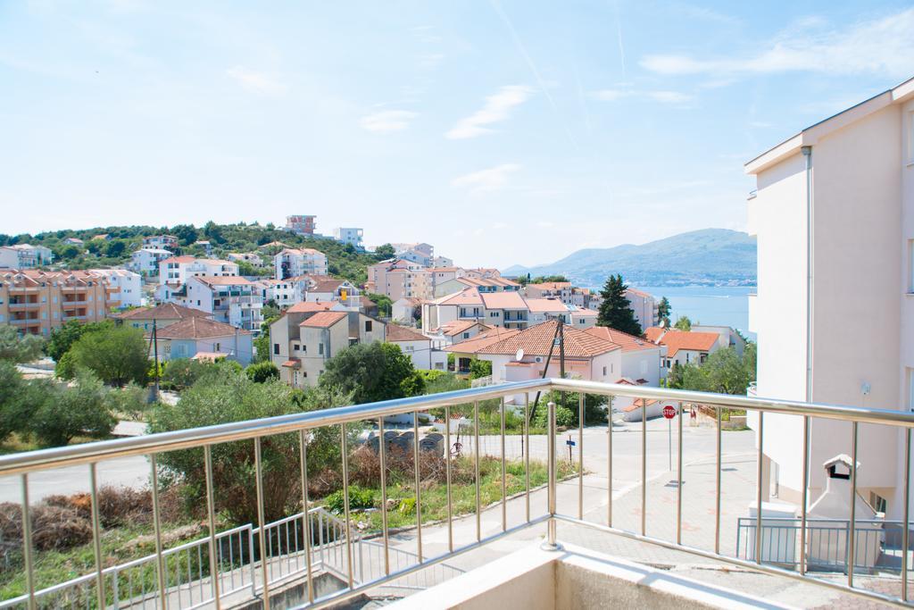 Apartment Horizont Trogir Eksteriør billede