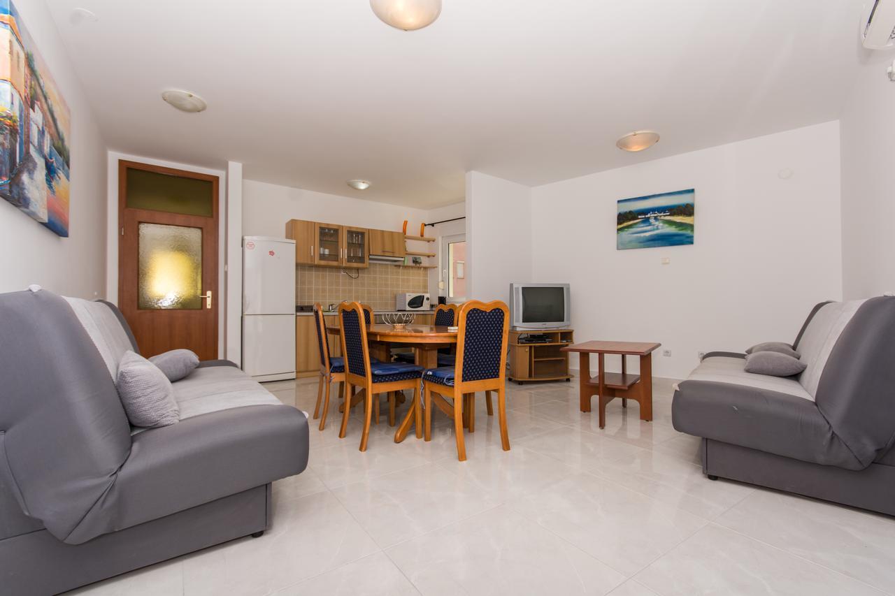 Apartment Horizont Trogir Eksteriør billede